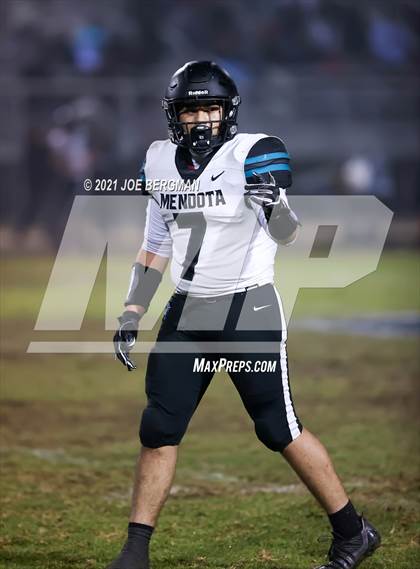 Thumbnail 1 in Mendota @ Highland (CIF-CS D4 Semifinal) photogallery.
