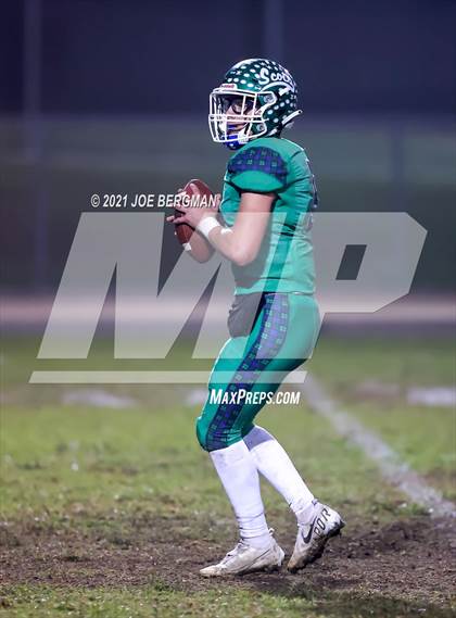 Thumbnail 3 in Mendota @ Highland (CIF-CS D4 Semifinal) photogallery.