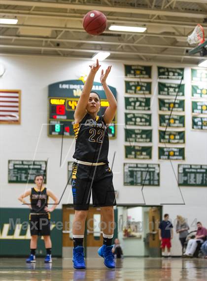 Thumbnail 2 in Central @ Loudoun Valley (Conference 28 Final) photogallery.