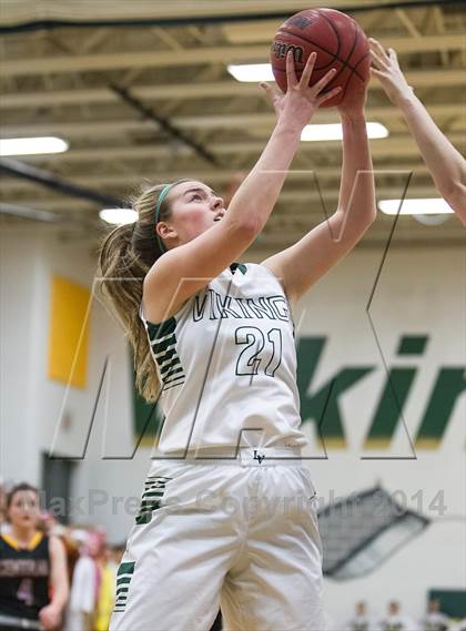 Thumbnail 3 in Central @ Loudoun Valley (Conference 28 Final) photogallery.