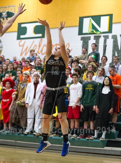 Thumbnail 3 in Central @ Loudoun Valley (Conference 28 Final) photogallery.