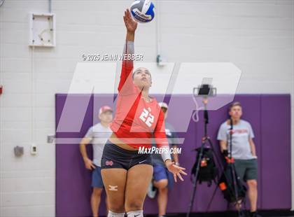 Thumbnail 3 in Mater Dei vs. Xavier College Prep (Durango Fall Classic) photogallery.
