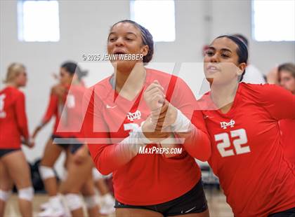 Thumbnail 2 in Mater Dei vs. Xavier College Prep (Durango Fall Classic) photogallery.