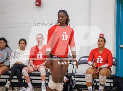 Thumbnail 2 in Mater Dei vs. Xavier College Prep (Durango Fall Classic) photogallery.