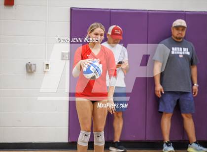 Thumbnail 2 in Mater Dei vs. Xavier College Prep (Durango Fall Classic) photogallery.