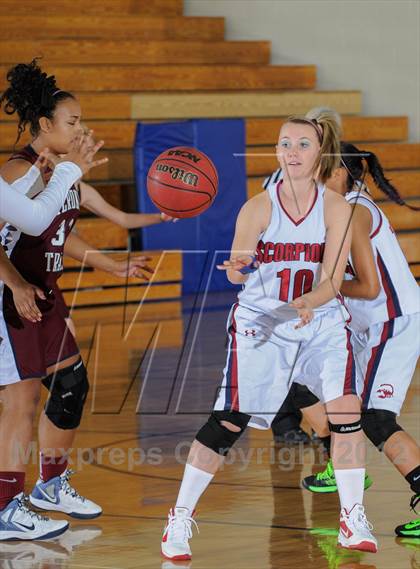 Thumbnail 2 in Cherokee Trail vs. Sand Creek photogallery.