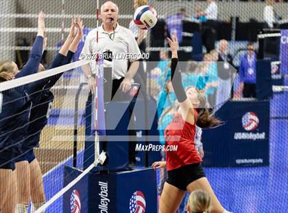Thumbnail 1 in Pine Creek vs. Loveland (CHSAA 5A Round 1) photogallery.