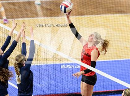 Thumbnail 1 in Pine Creek vs. Loveland (CHSAA 5A Round 1) photogallery.