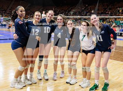 Thumbnail 1 in Pine Creek vs. Loveland (CHSAA 5A Round 1) photogallery.