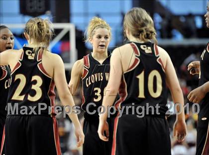 Thumbnail 2 in Clovis West vs. Poly (CIF SoCal D1 Final) photogallery.