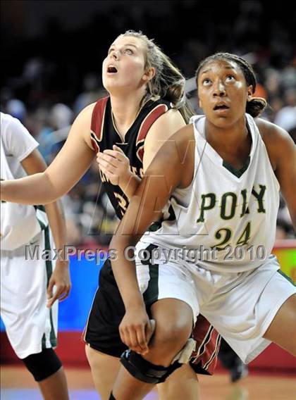 Thumbnail 3 in Clovis West vs. Poly (CIF SoCal D1 Final) photogallery.