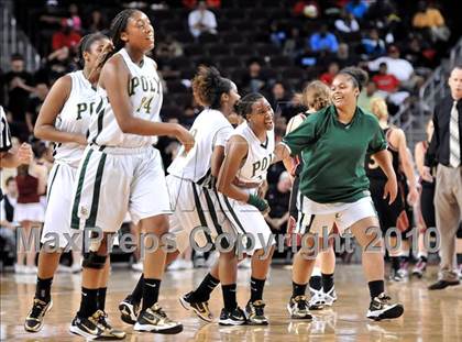 Thumbnail 2 in Clovis West vs. Poly (CIF SoCal D1 Final) photogallery.