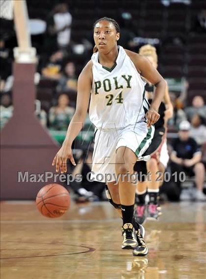 Thumbnail 2 in Clovis West vs. Poly (CIF SoCal D1 Final) photogallery.