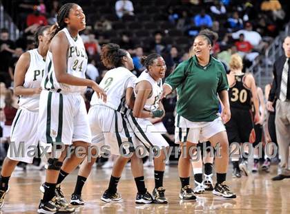 Thumbnail 1 in Clovis West vs. Poly (CIF SoCal D1 Final) photogallery.