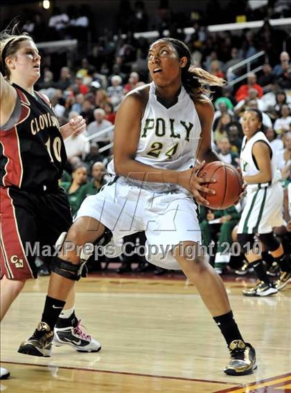 Thumbnail 3 in Clovis West vs. Poly (CIF SoCal D1 Final) photogallery.