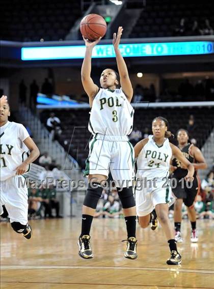 Thumbnail 1 in Clovis West vs. Poly (CIF SoCal D1 Final) photogallery.
