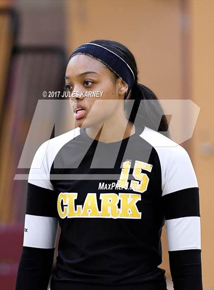Thumbnail 2 in Clark vs. Faith Lutheran photogallery.