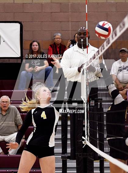 Thumbnail 2 in Clark vs. Faith Lutheran photogallery.