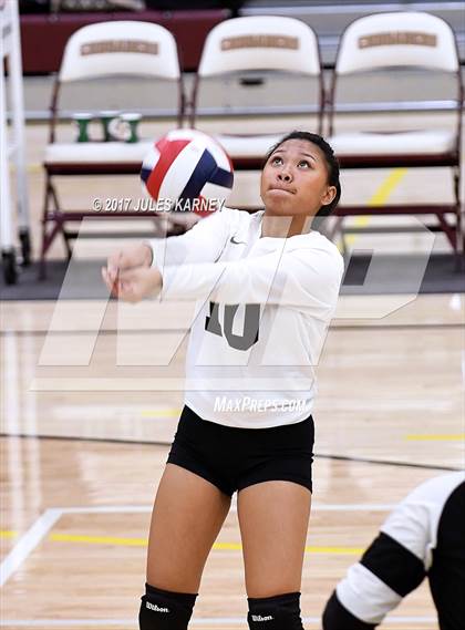Thumbnail 3 in Clark vs. Faith Lutheran photogallery.