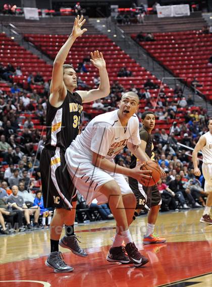 Thumbnail 1 in El Camino vs. Mission Hills (CIF SDS D1 Final) photogallery.