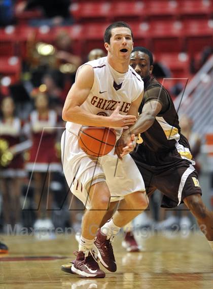 Thumbnail 3 in El Camino vs. Mission Hills (CIF SDS D1 Final) photogallery.