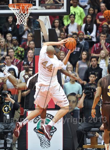Thumbnail 3 in El Camino vs. Mission Hills (CIF SDS D1 Final) photogallery.