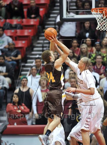 Thumbnail 2 in El Camino vs. Mission Hills (CIF SDS D1 Final) photogallery.