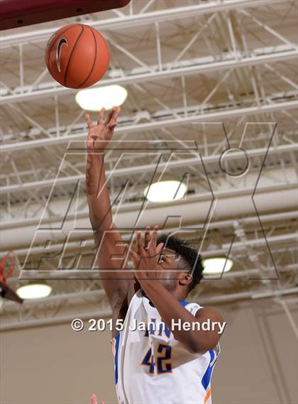 Thumbnail 1 in Bentonville @ King (MaxPreps Holiday Classic) photogallery.