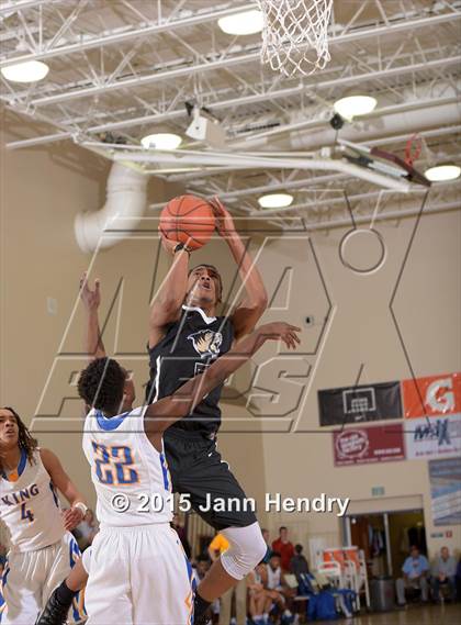 Thumbnail 3 in Bentonville @ King (MaxPreps Holiday Classic) photogallery.
