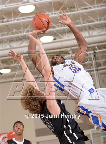 Thumbnail 1 in Bentonville @ King (MaxPreps Holiday Classic) photogallery.