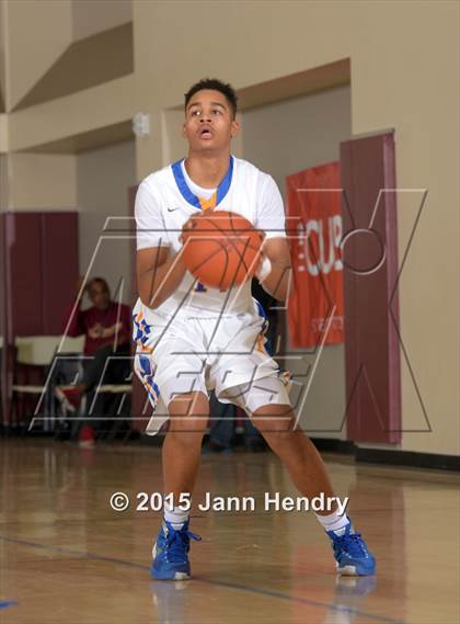 Thumbnail 3 in Bentonville @ King (MaxPreps Holiday Classic) photogallery.