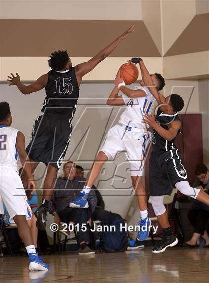 Thumbnail 1 in Bentonville @ King (MaxPreps Holiday Classic) photogallery.