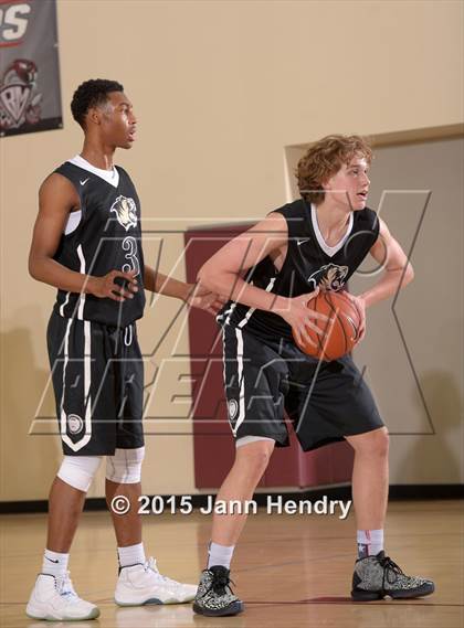 Thumbnail 1 in Bentonville @ King (MaxPreps Holiday Classic) photogallery.
