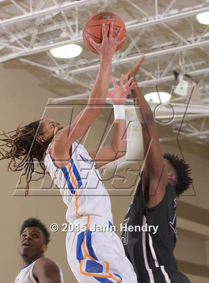 Thumbnail 3 in Bentonville @ King (MaxPreps Holiday Classic) photogallery.