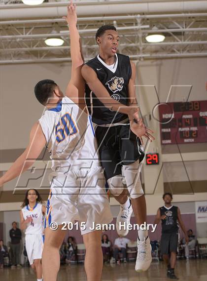 Thumbnail 1 in Bentonville @ King (MaxPreps Holiday Classic) photogallery.