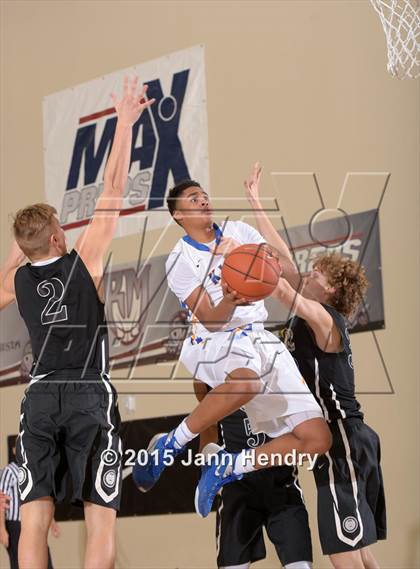 Thumbnail 2 in Bentonville @ King (MaxPreps Holiday Classic) photogallery.