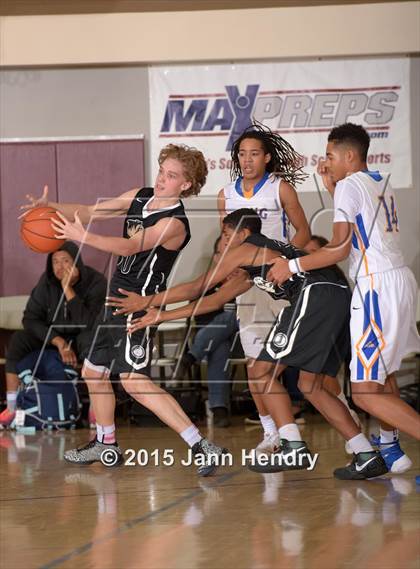 Thumbnail 1 in Bentonville @ King (MaxPreps Holiday Classic) photogallery.