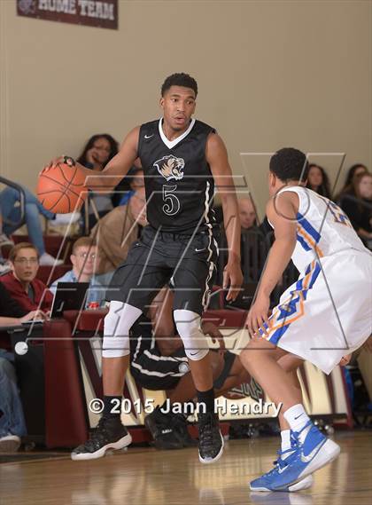 Thumbnail 1 in Bentonville @ King (MaxPreps Holiday Classic) photogallery.
