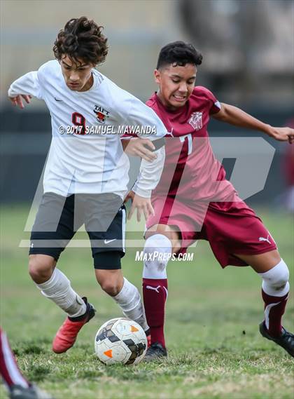 Thumbnail 1 in Taft vs Van Nuys (LA Invitational) photogallery.