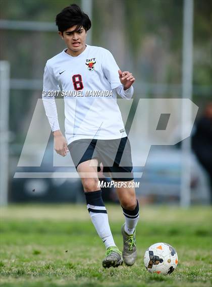 Thumbnail 3 in Taft vs Van Nuys (LA Invitational) photogallery.
