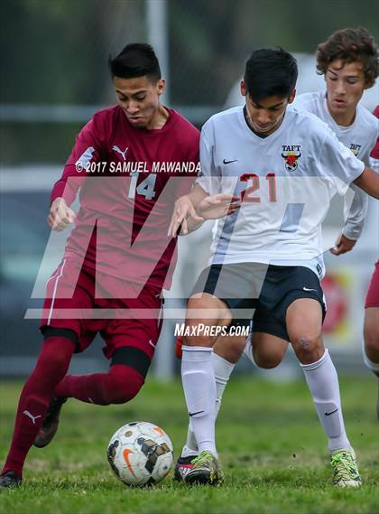 Thumbnail 3 in Taft vs Van Nuys (LA Invitational) photogallery.