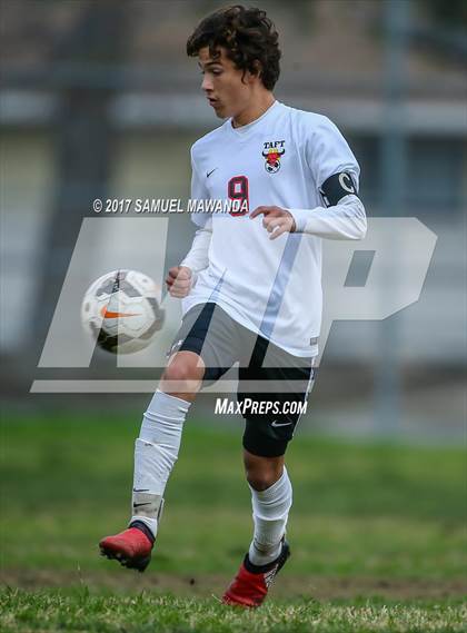 Thumbnail 2 in Taft vs Van Nuys (LA Invitational) photogallery.