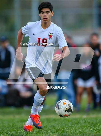 Thumbnail 3 in Taft vs Van Nuys (LA Invitational) photogallery.