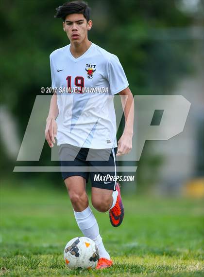 Thumbnail 2 in Taft vs Van Nuys (LA Invitational) photogallery.