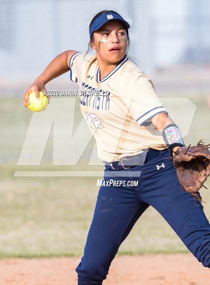 Thumbnail 2 in Desert Vista vs. Gila Ridge (Westwood-Dobson Softball Invitational) photogallery.