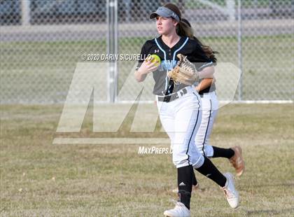 Thumbnail 1 in Desert Vista vs. Gila Ridge (Westwood-Dobson Softball Invitational) photogallery.