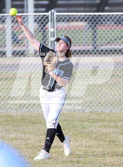 Thumbnail 1 in Desert Vista vs. Gila Ridge (Westwood-Dobson Softball Invitational) photogallery.