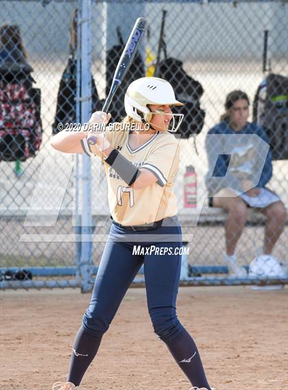Thumbnail 2 in Desert Vista vs. Gila Ridge (Westwood-Dobson Softball Invitational) photogallery.