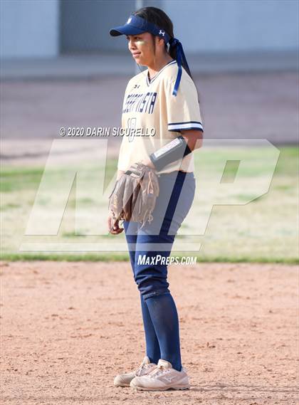Thumbnail 1 in Desert Vista vs. Gila Ridge (Westwood-Dobson Softball Invitational) photogallery.