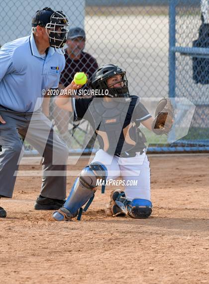 Thumbnail 3 in Desert Vista vs. Gila Ridge (Westwood-Dobson Softball Invitational) photogallery.